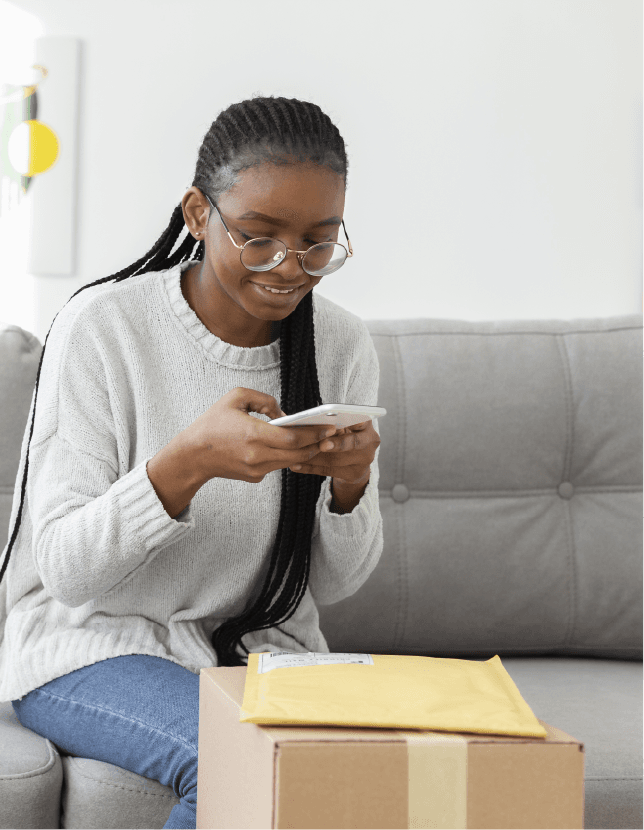 Cliente KinDex — colis reçu et suivi sur smartphone